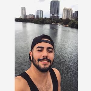 Meet your Posher, Farid